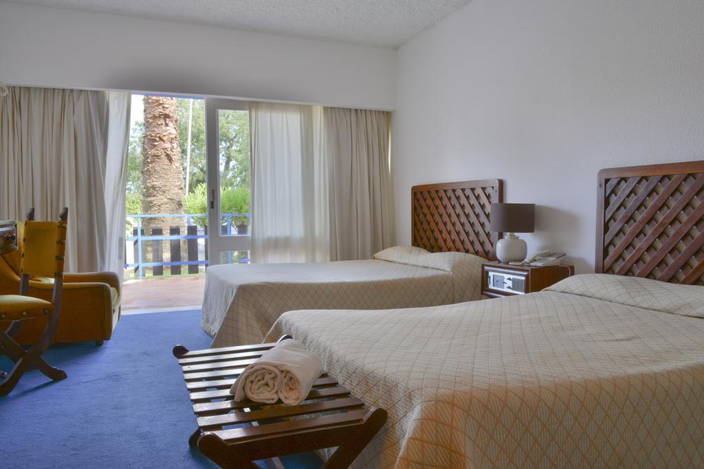 Carvoeiro Garden Hotel Room photo