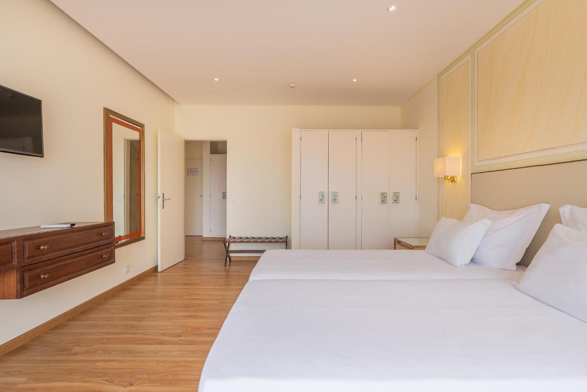 Carvoeiro Garden Hotel Room photo