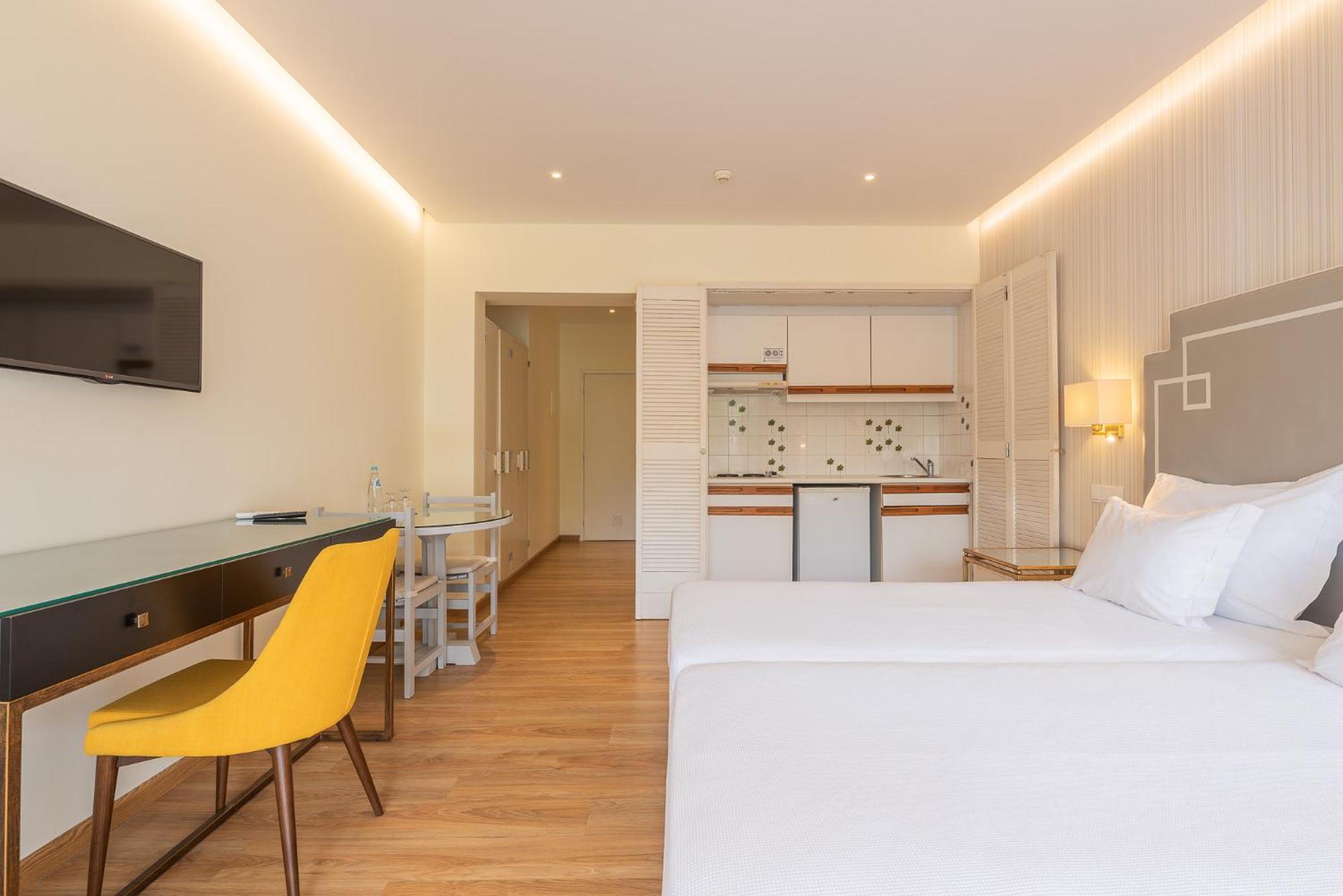 Carvoeiro Garden Hotel Room photo